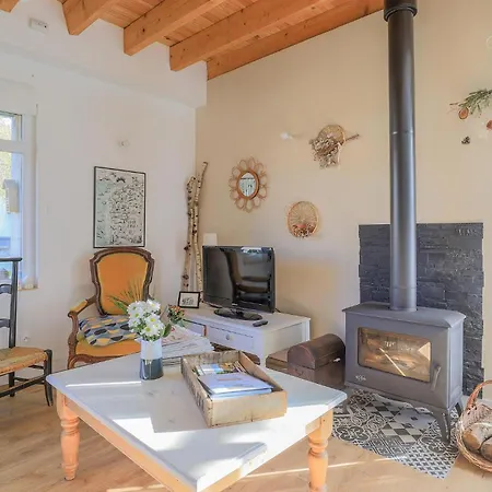 Pet Friendly In With Wifi Becourt